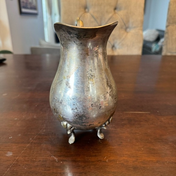 Vintage International Silver Co.Silverplated Pitcher Hand Made in India - Picture 5 of 16